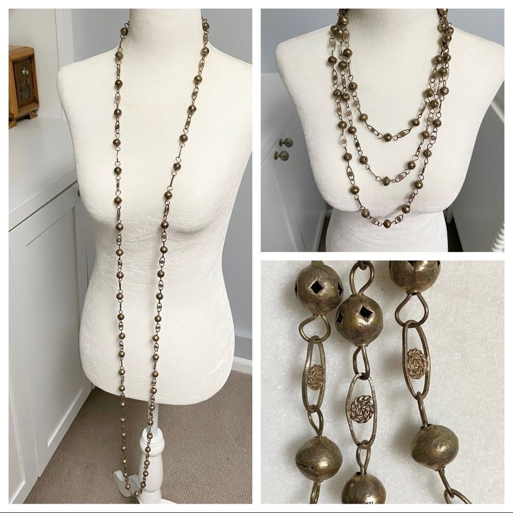 Vintage gold tone metal long bauble chain necklace